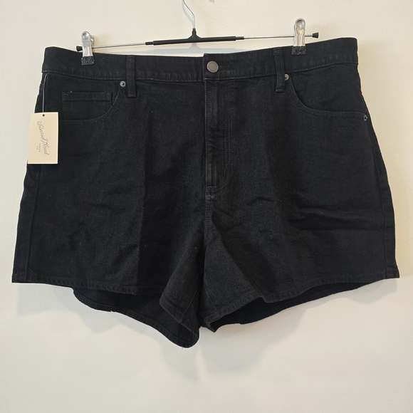 Universal Thread Black Jean Shorts Plus Size 17, 18, 24 And 28 All NWT - Picture 1 of 9